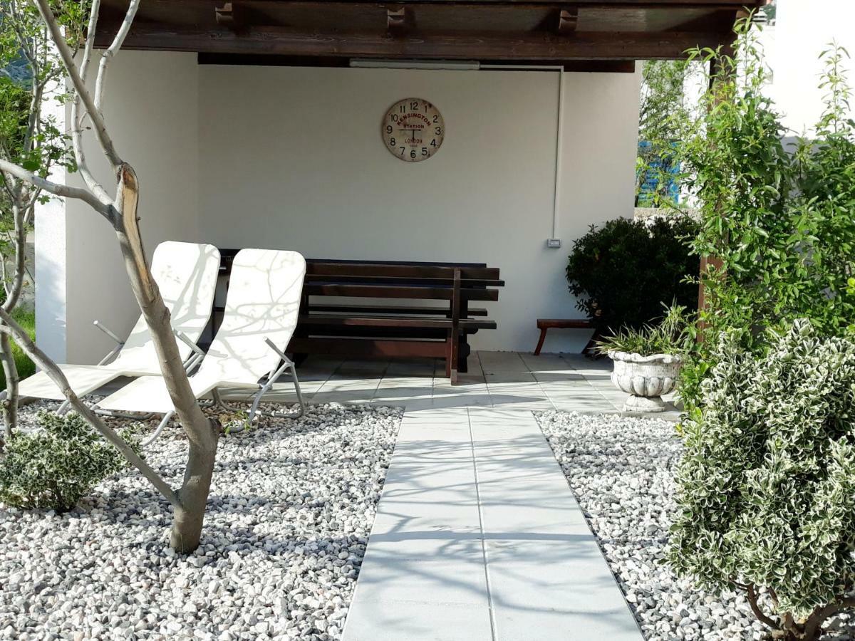 Villa Mihaela - Apartment Ana Cesarica Zewnętrze zdjęcie